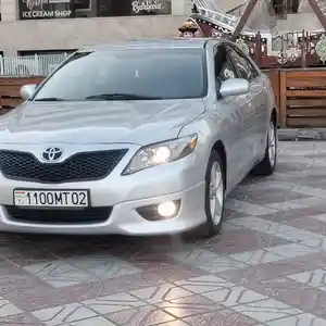 Toyota Camry, 2010