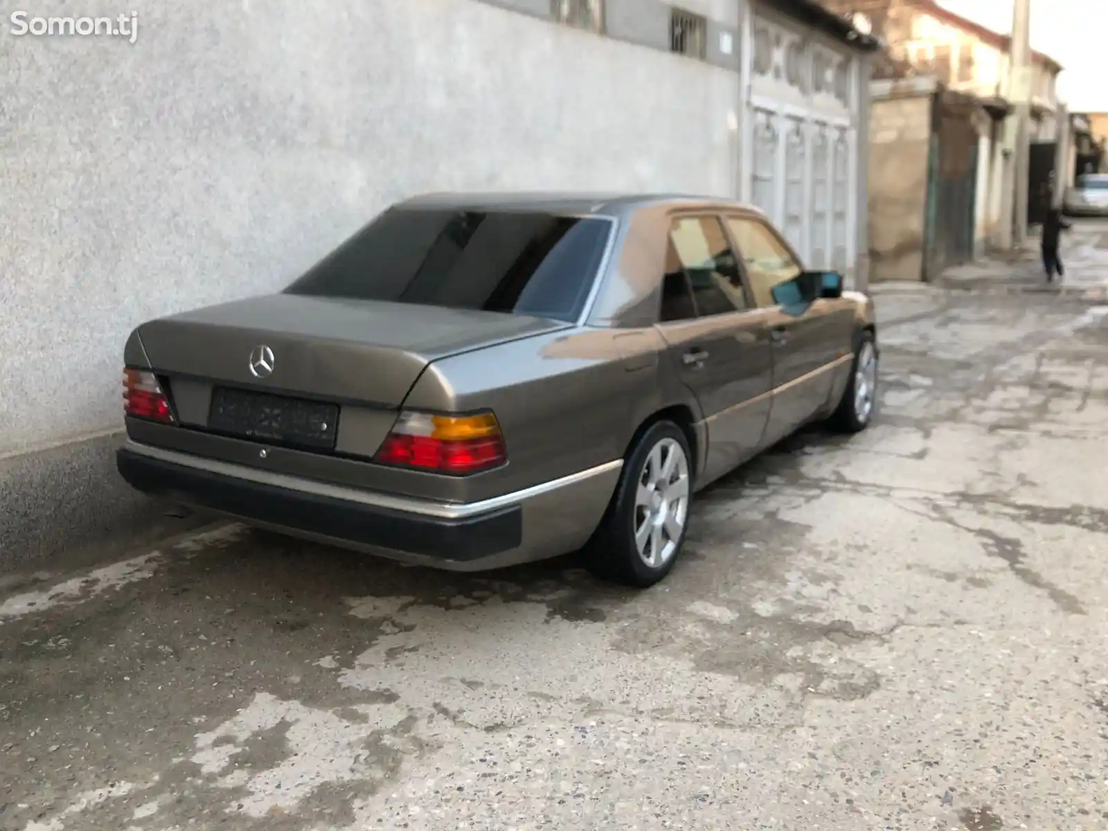 Mercedes-Benz W124, 1992-1