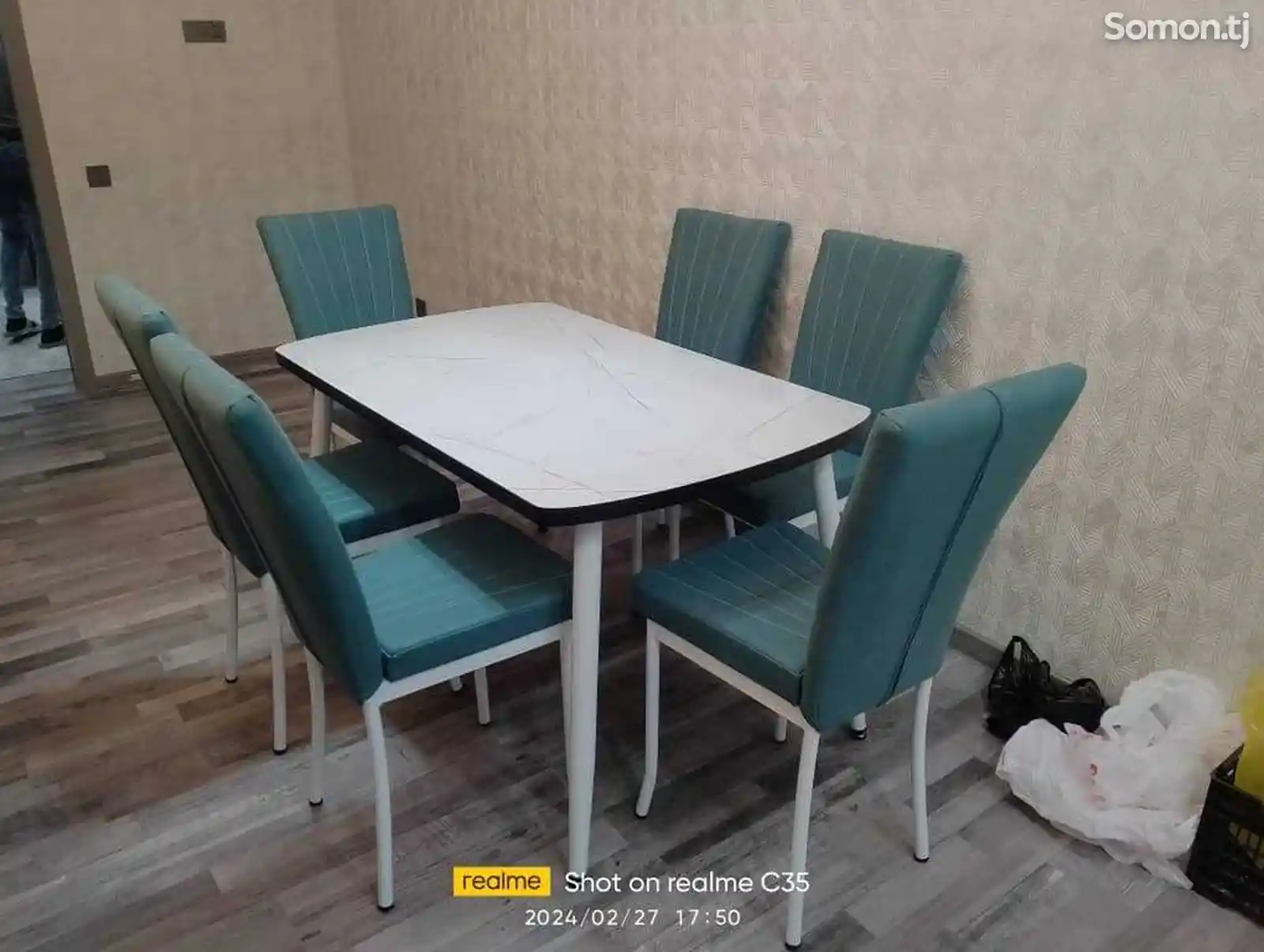 Кухонный стол и стулья Россия-4