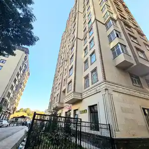 1-комн. квартира, 6 этаж, 53 м², Рядом с Японским посольством.