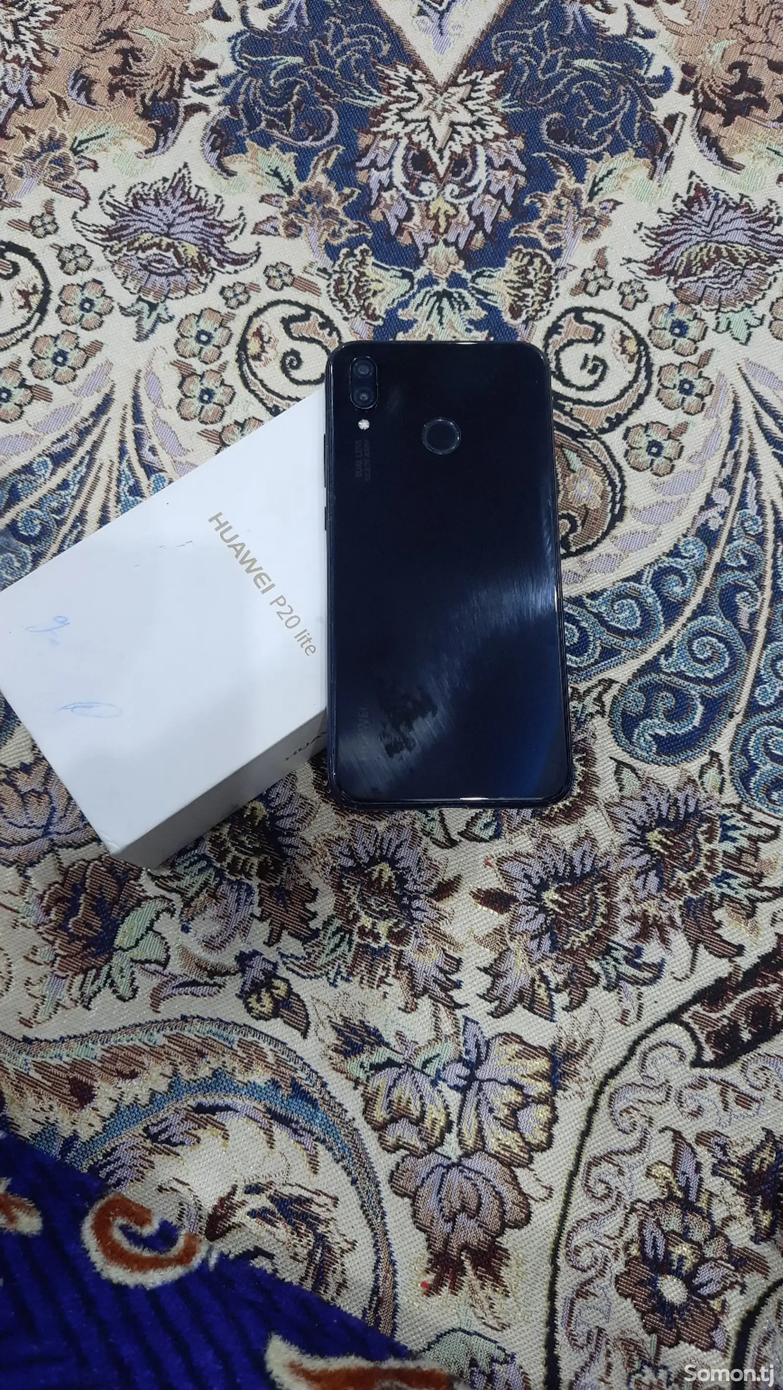 Huawei P20 lite-1