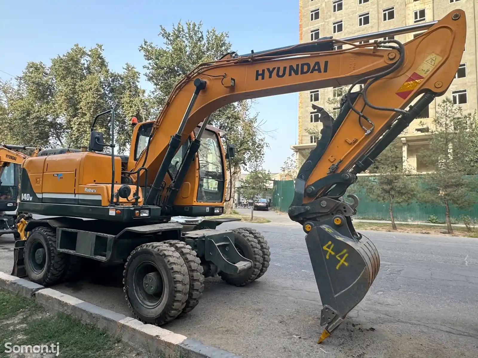 Экскаватор Hyundai R140W 2015-4