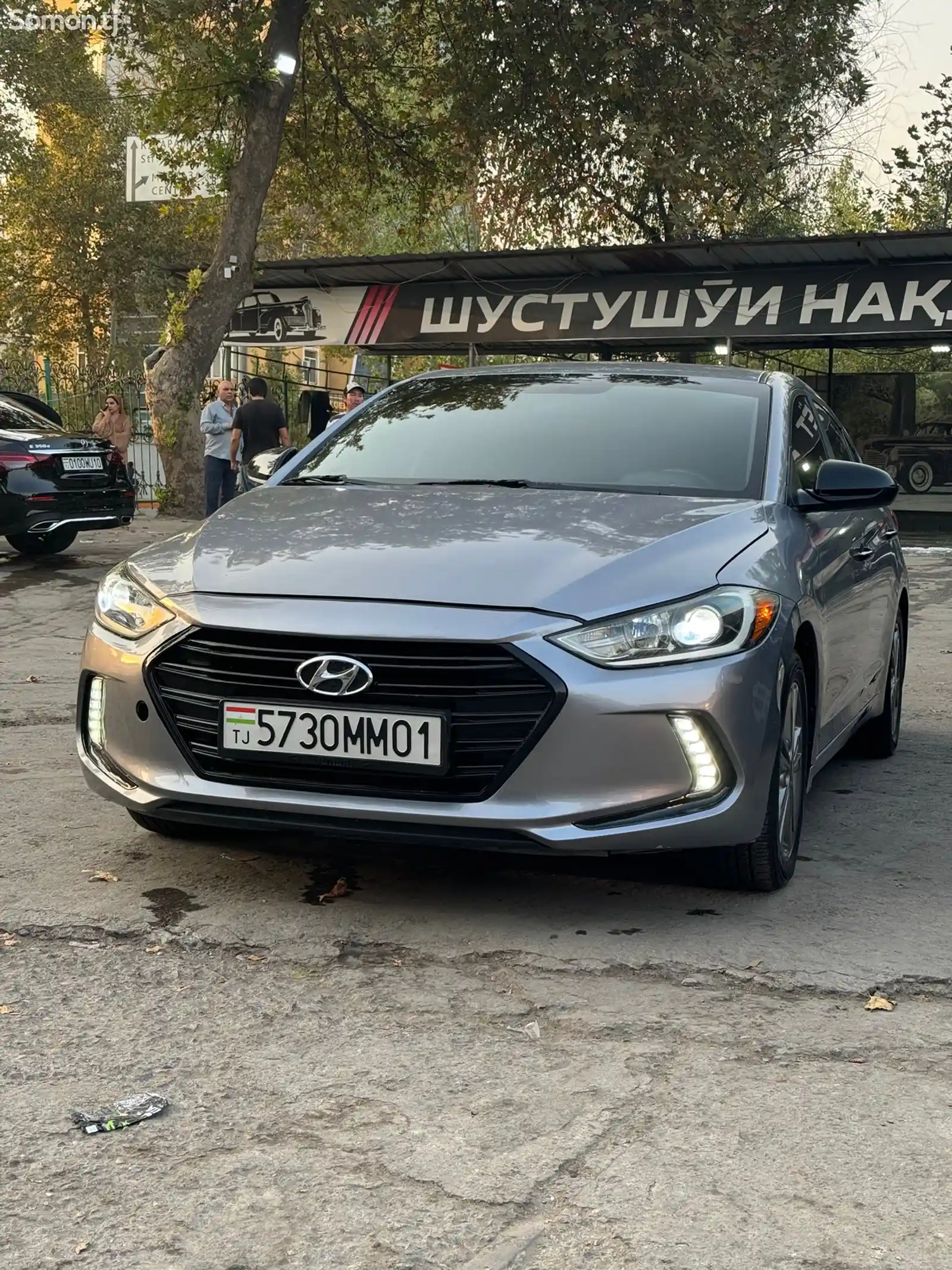 Hyundai Elantra, 2017-1