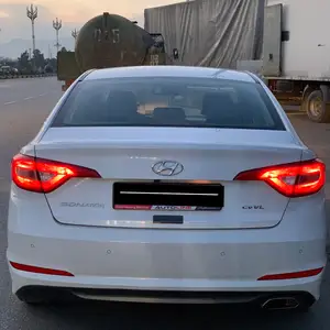 Hyundai Sonata, 2016