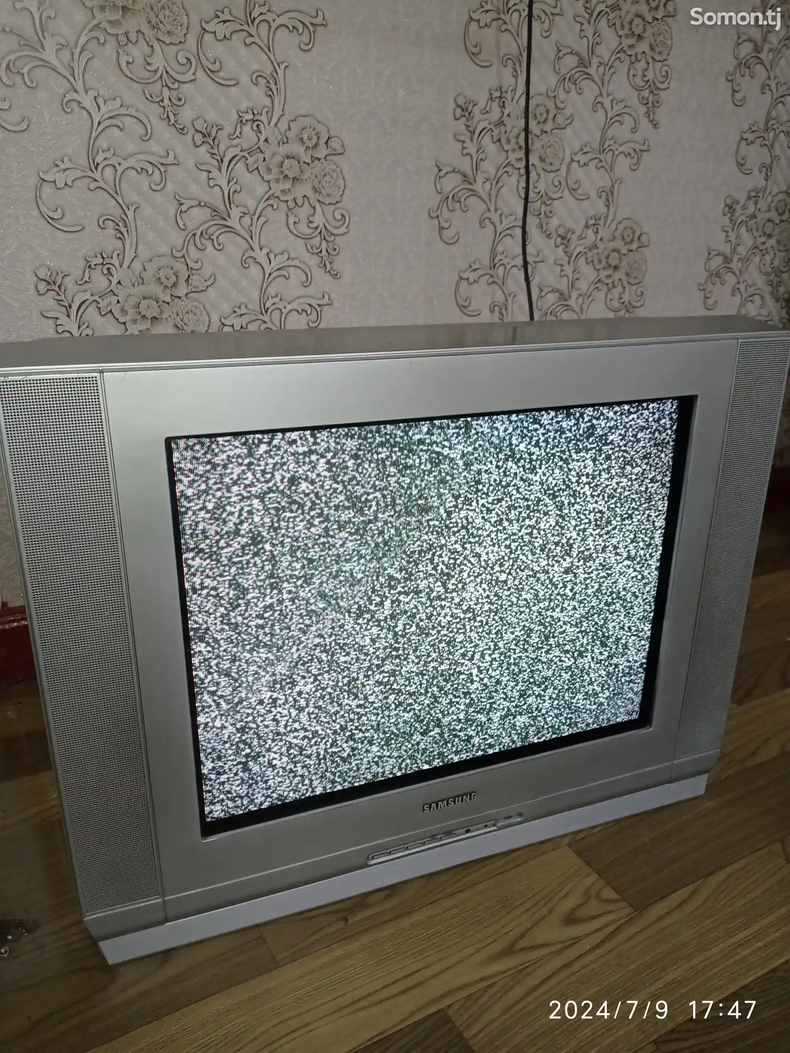 Телевизор Samsung-1