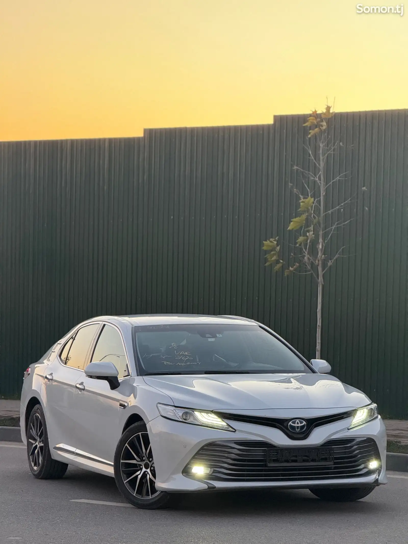 Toyota Camry, 2018-1