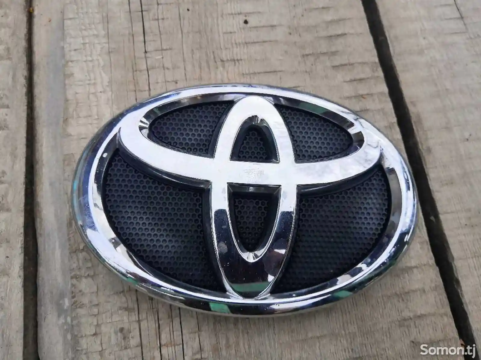 Значок Toyota-1