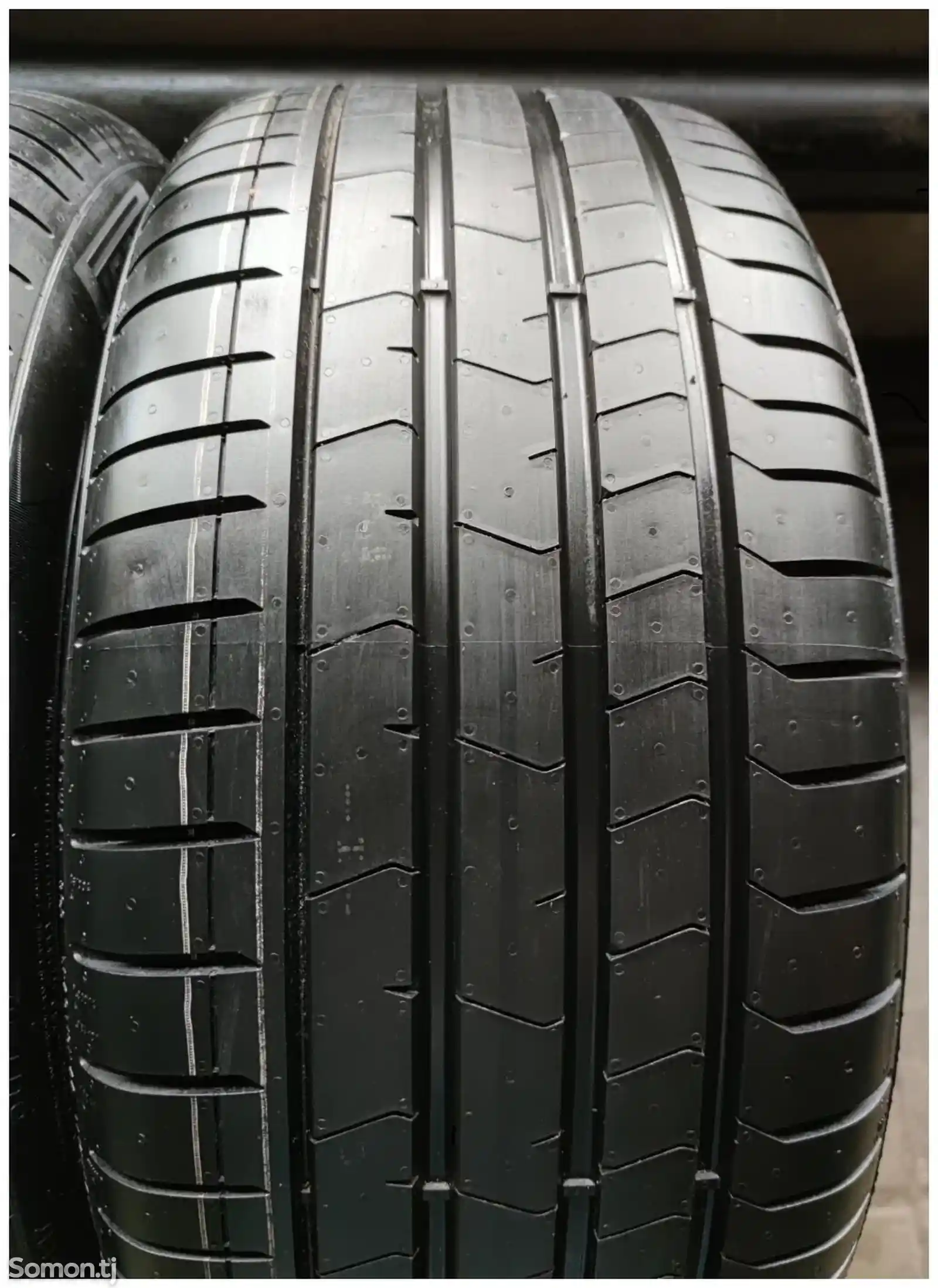 Покрышка R22 Pirelli P Zero PZ4 265/40 R22 106Y-2