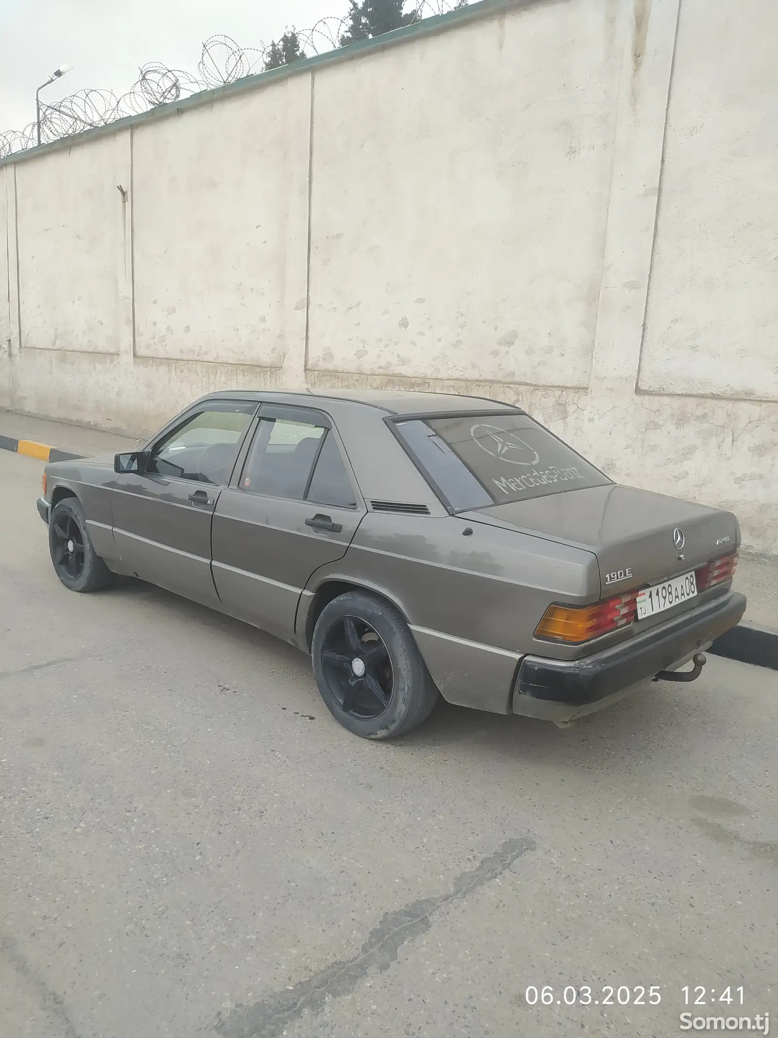 Mercedes-Benz W201, 1990-1