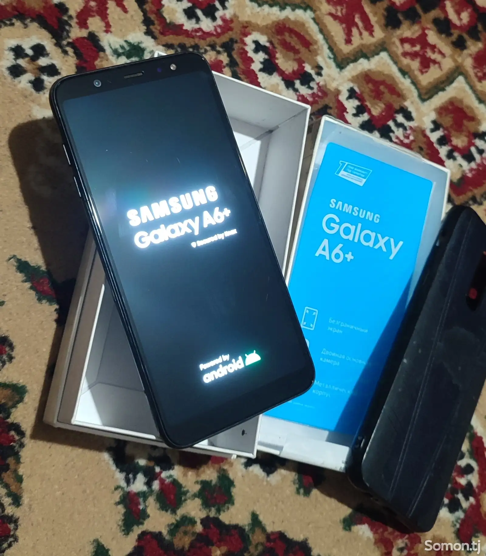 Samsung Galaxy A6+-1