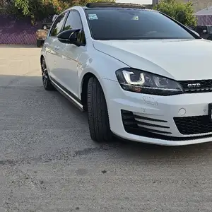 Volkswagen Golf, 2015