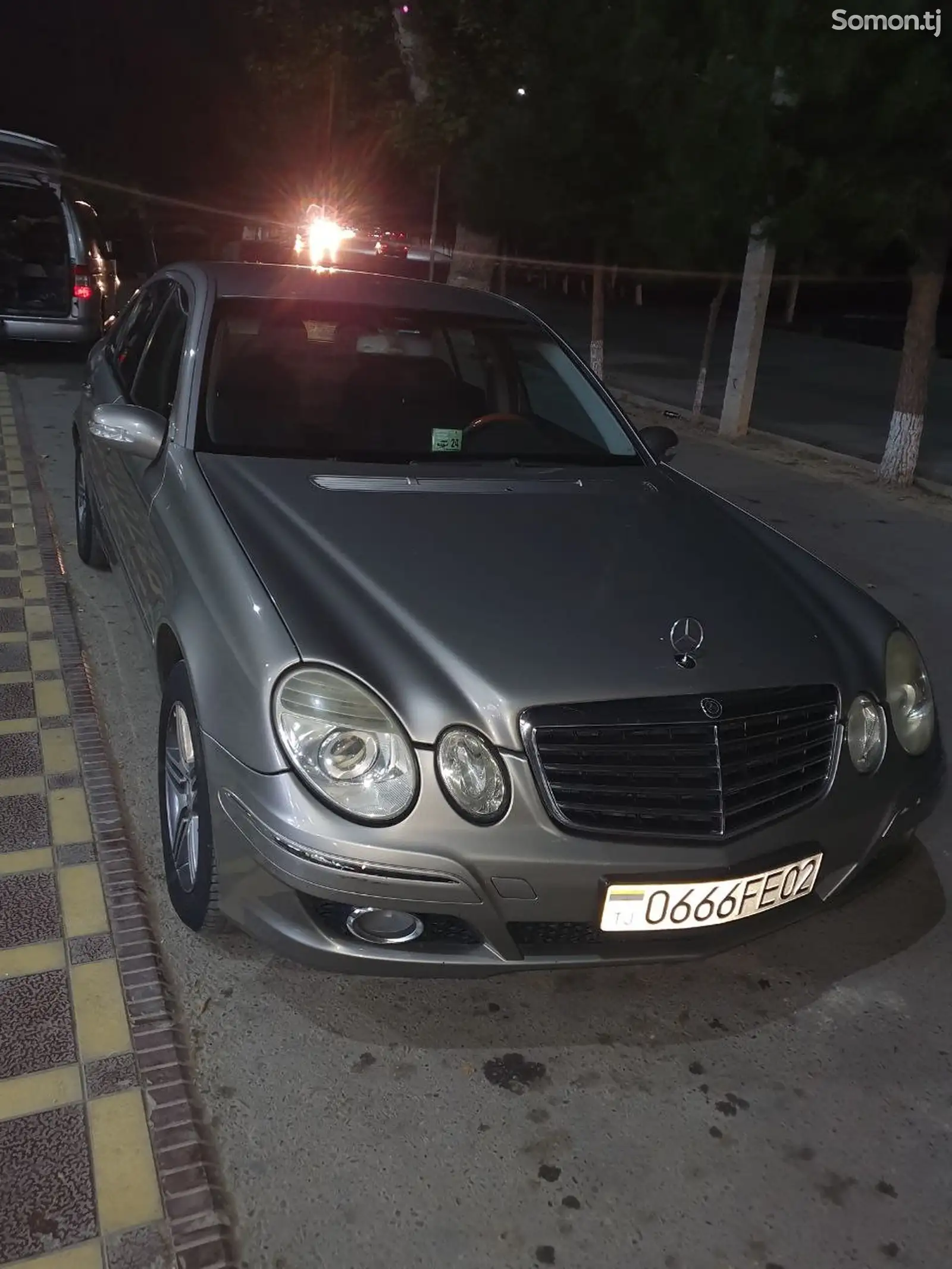 Mercedes-Benz E class, 2002-5