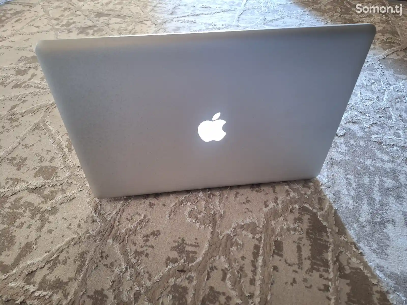 Ноутбук MacBook pro i7-1