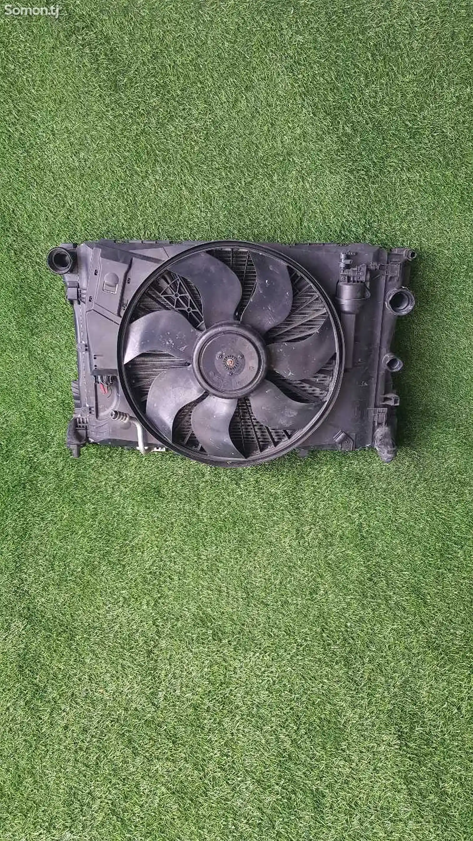 Вентилятор радиатора охлаждения Mercedes Benz w212-5