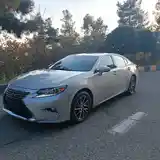 Lexus ES series, 2017-3