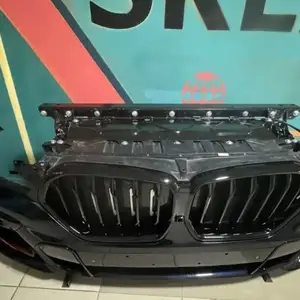 Передний бампер от BMW