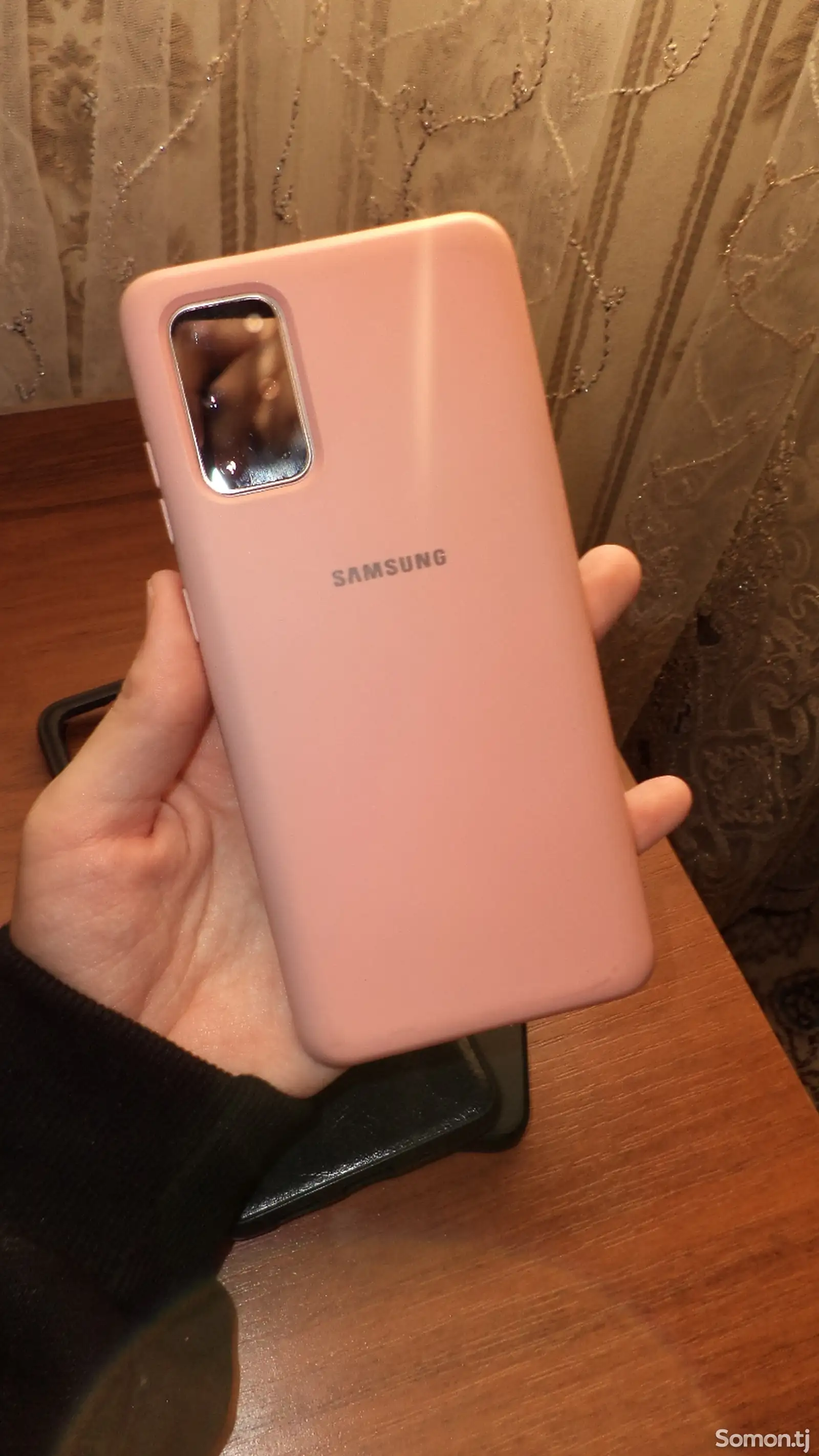 Samsung Galaxy S20+-1