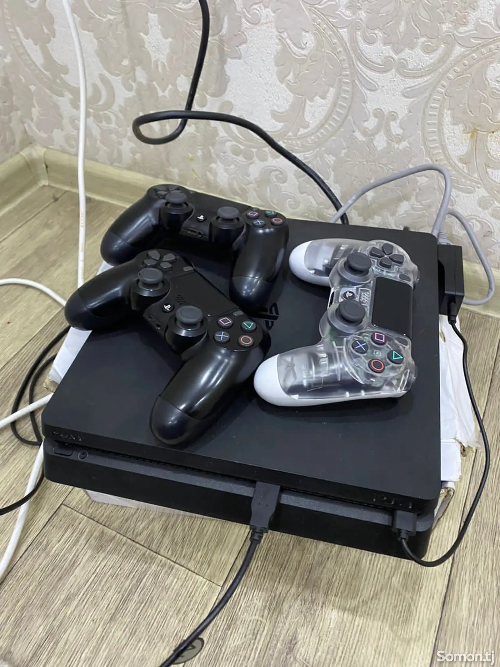 Игровая приставка Sony Playstation 4 Slim 500г-1