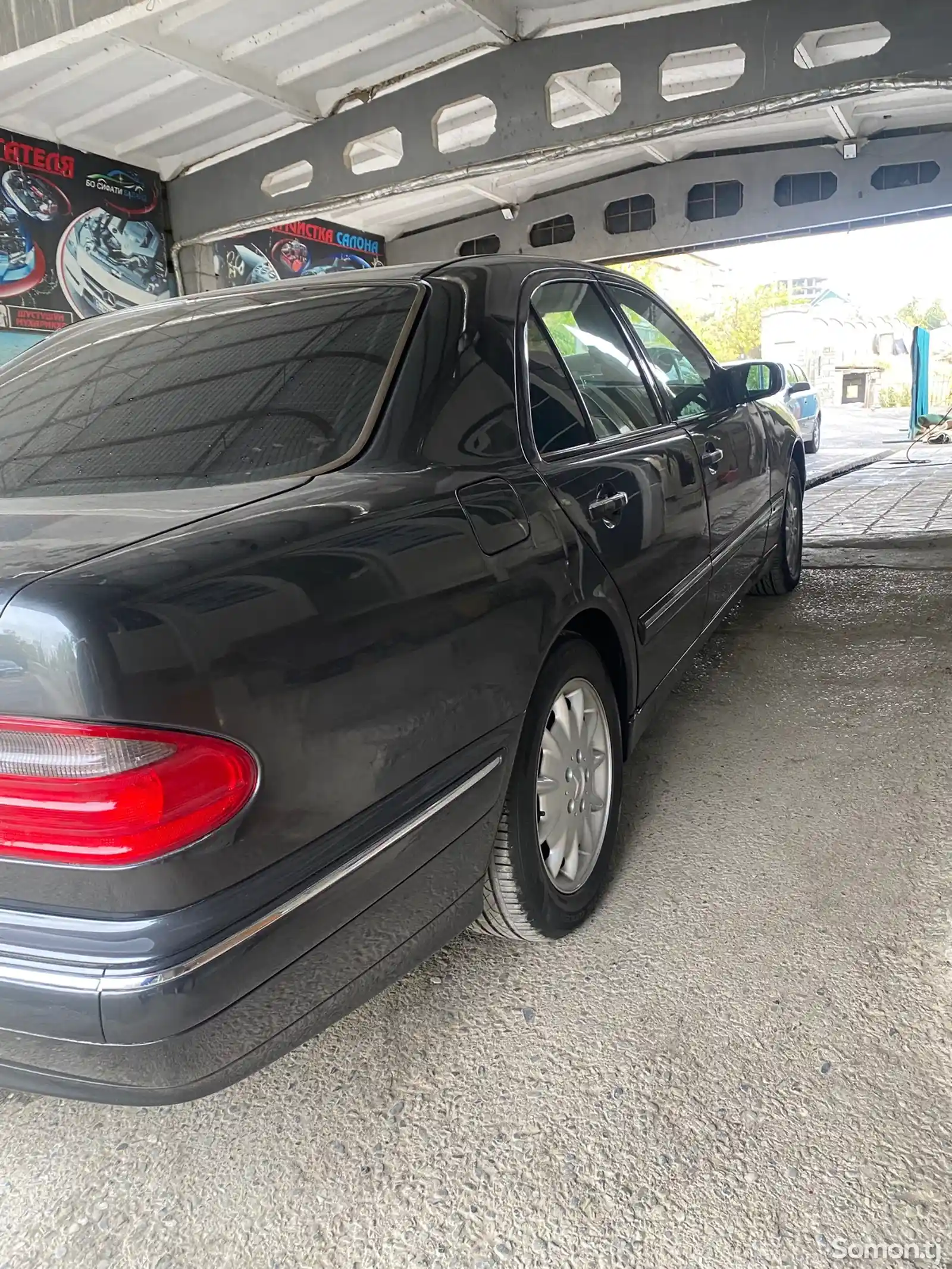 Mercedes-Benz E class, 2000-5