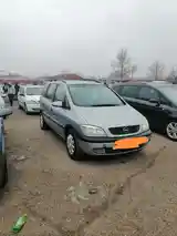 Opel Zafira, 2000-2