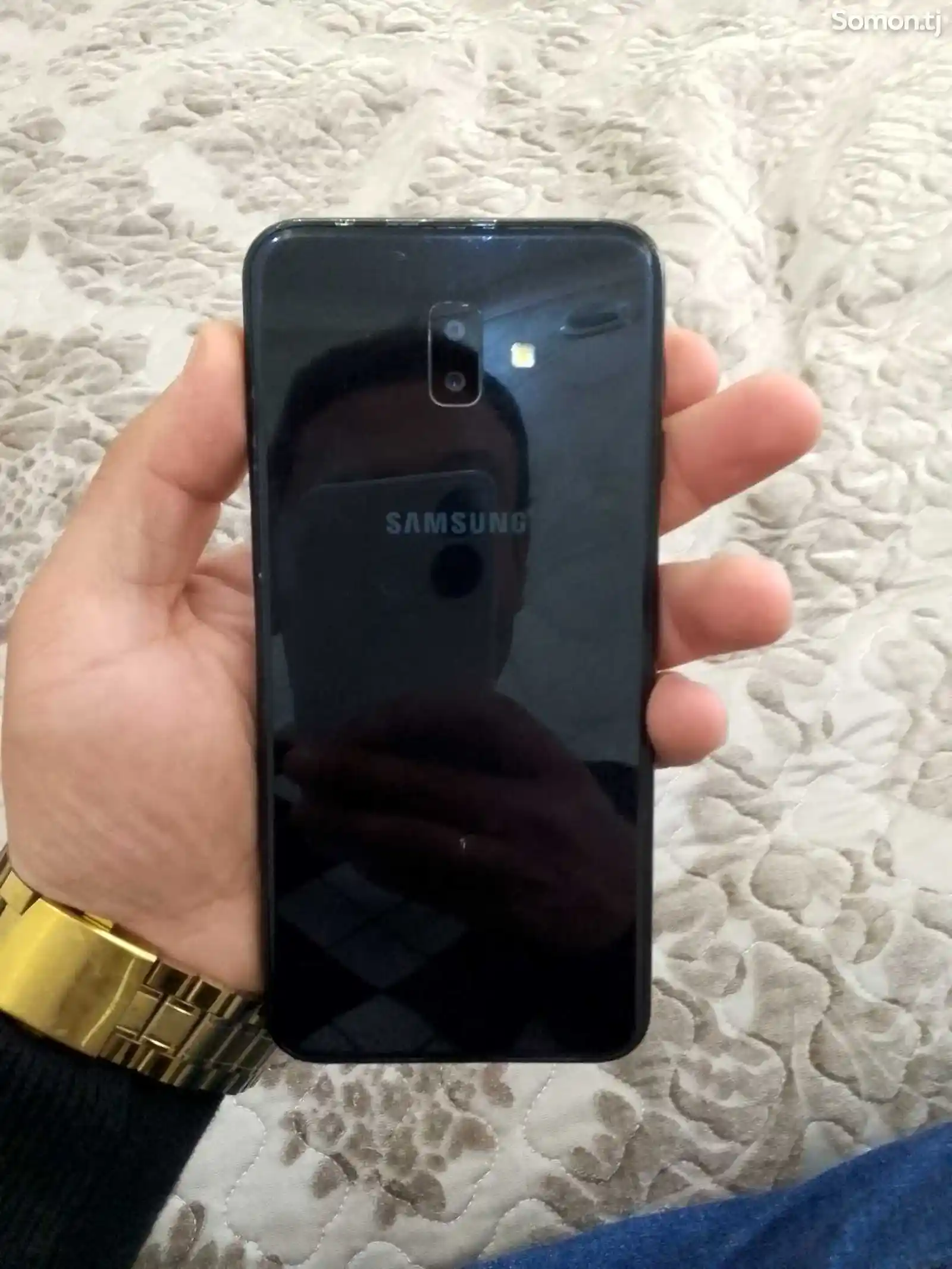 Samsung Galaxy J6+-2