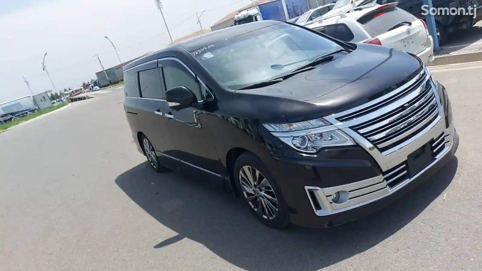 Nissan Elgrand, 2014-2