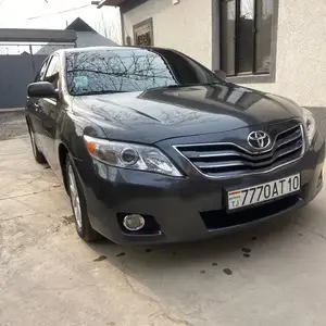 Toyota Camry, 2011