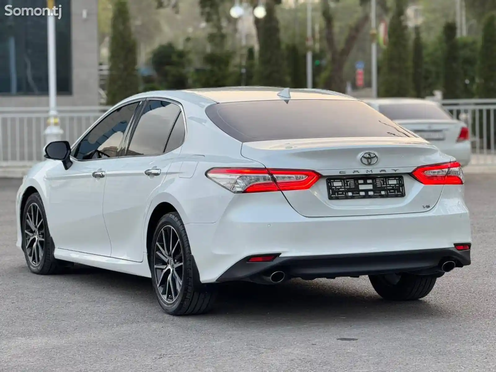 Toyota Camry, 2019-5