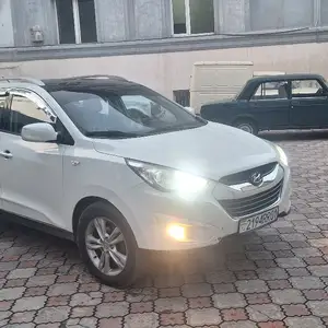 Hyundai Tucson, 2011