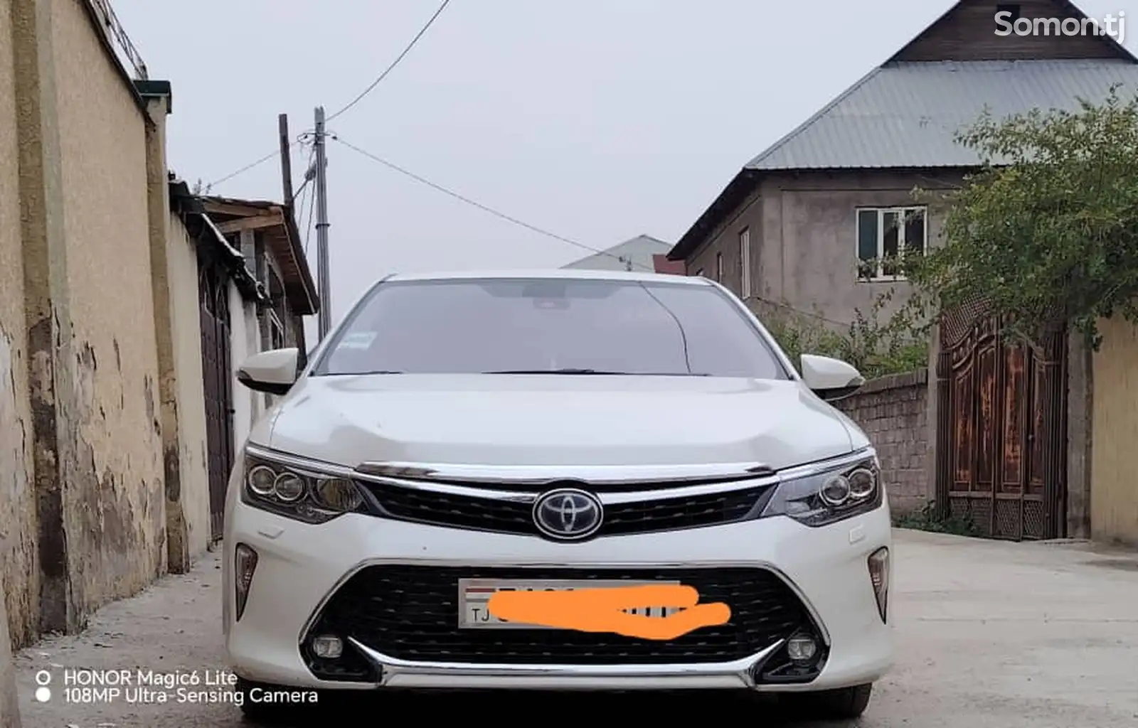 Toyota Camry, 2017-1