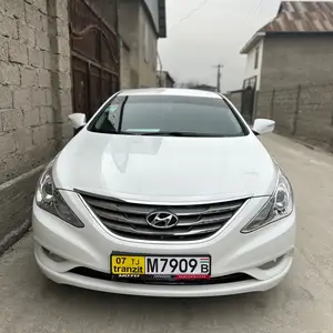 Hyundai Sonata, 2012