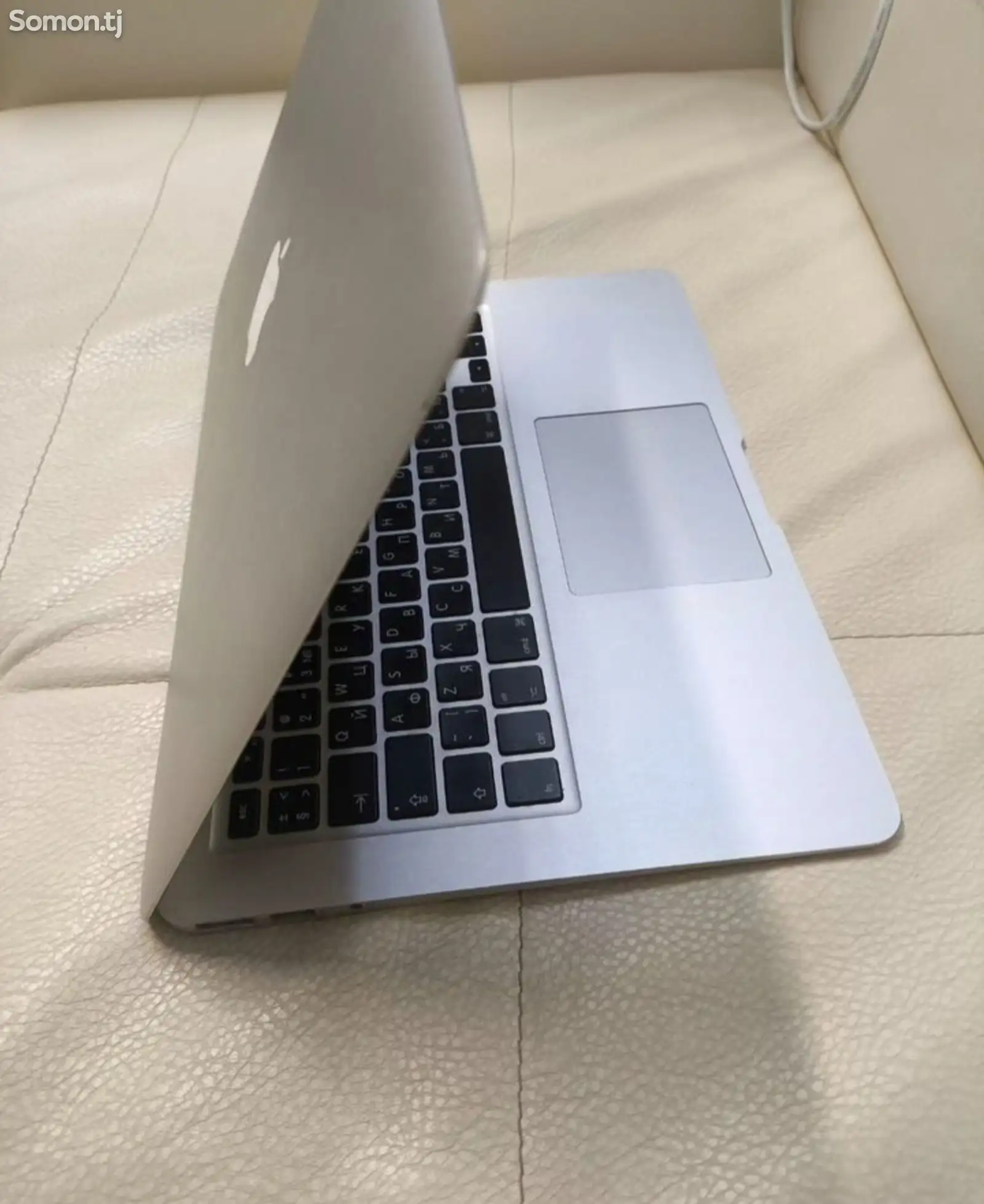 Ноутбук Apple MacBook Air 13 2017-1