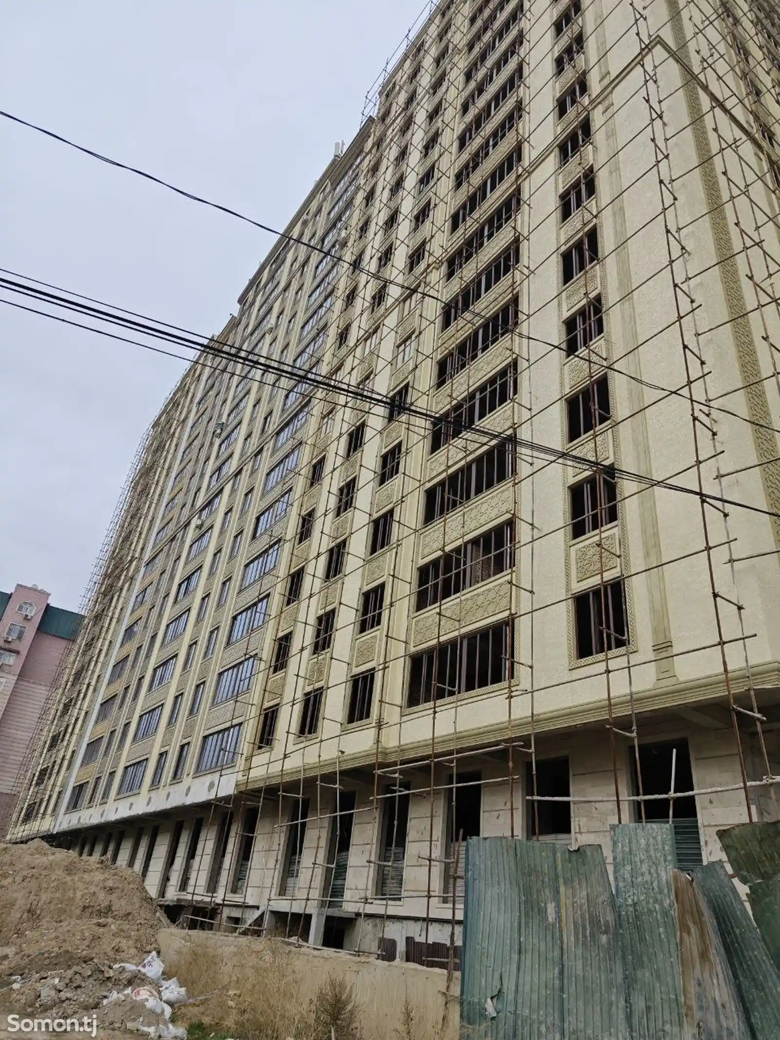 3-комн. квартира, 8 этаж, 143 м², ул. Карамова 205-1