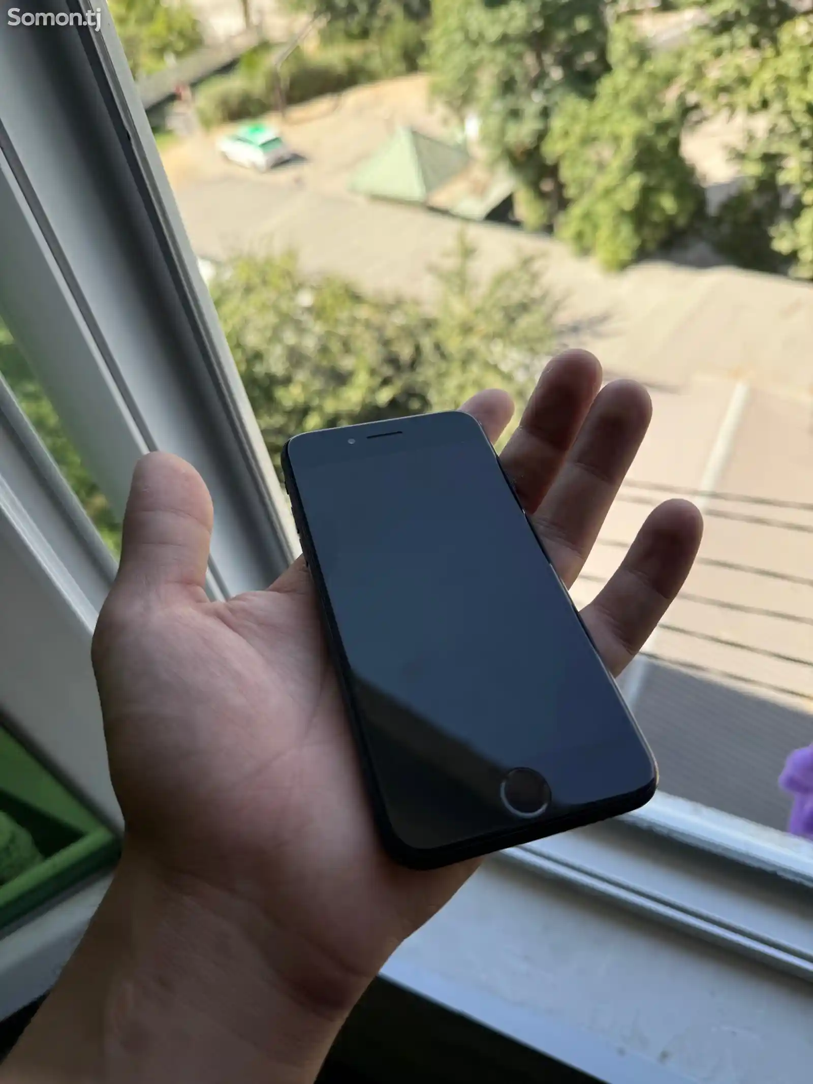 Apple iPhone 7, 32 gb-1