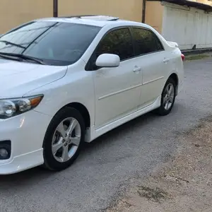 Toyota Corolla, 2011