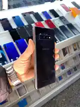 Samsung Galaxy S10 Plus-2