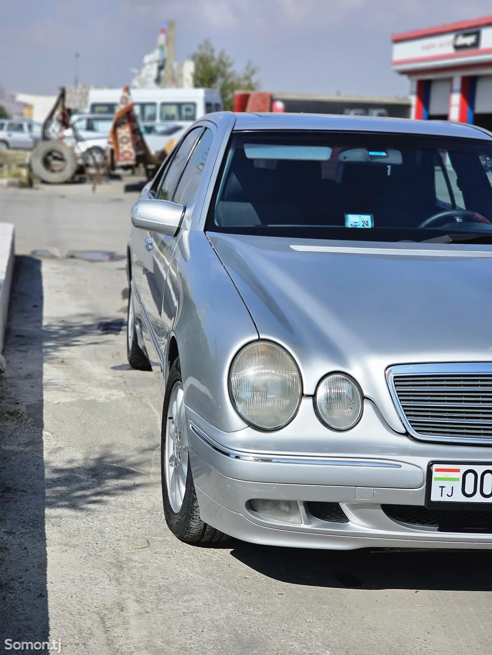 Mercedes-Benz E class, 2000-4