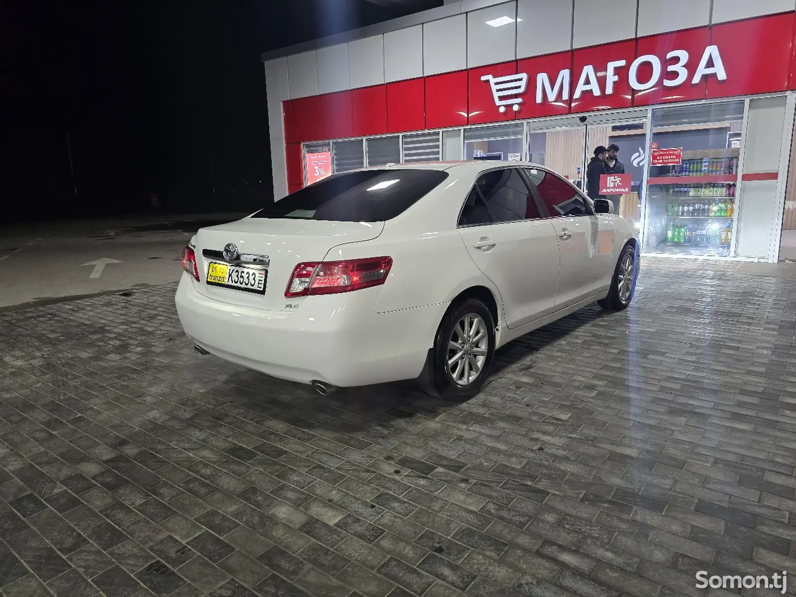 Toyota Camry, 2010-1