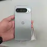 Google Pixel 9-6