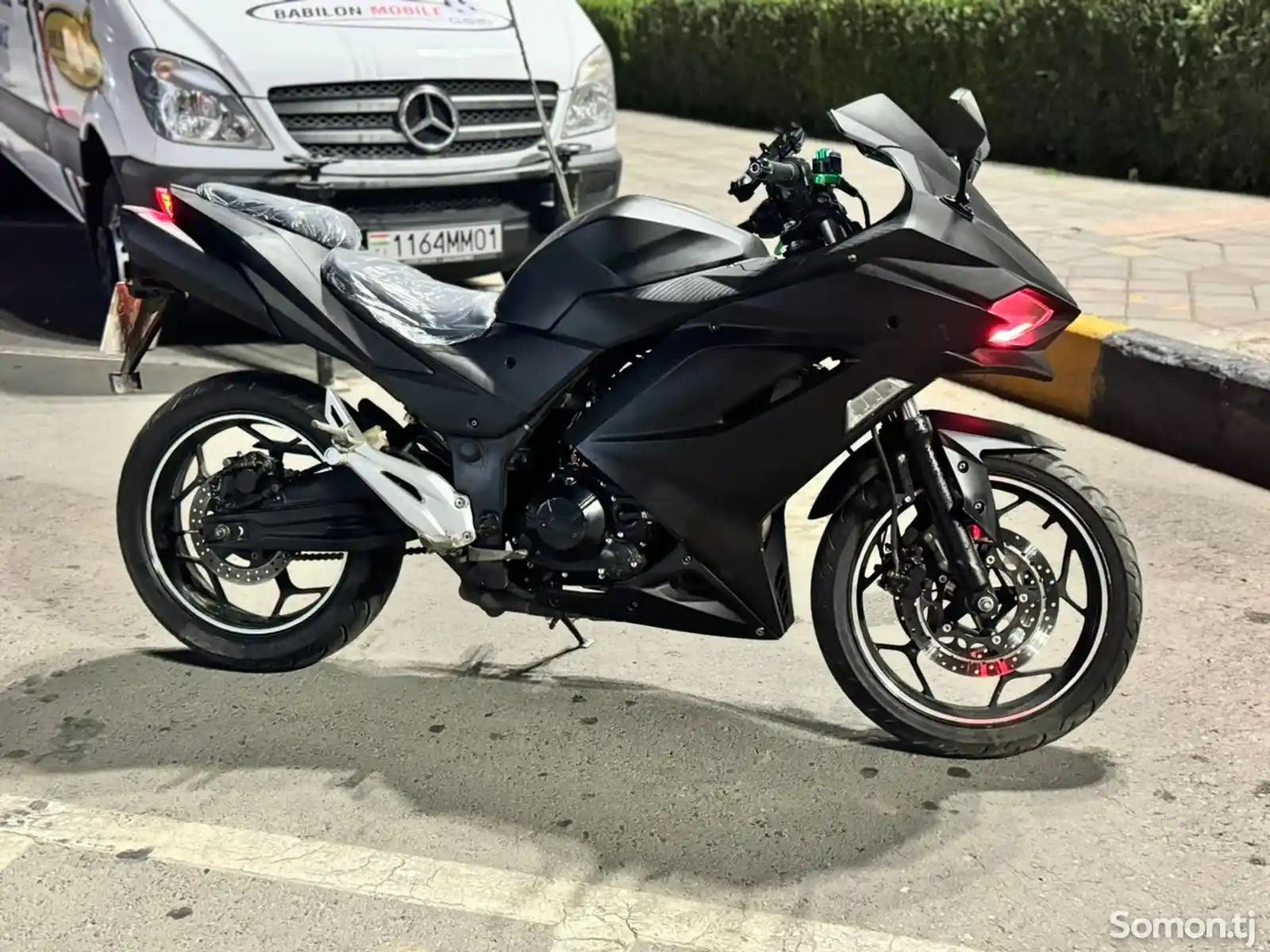 Kawasaki H2 400cc 2019-7