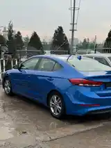 Hyundai Elantra, 2018-7