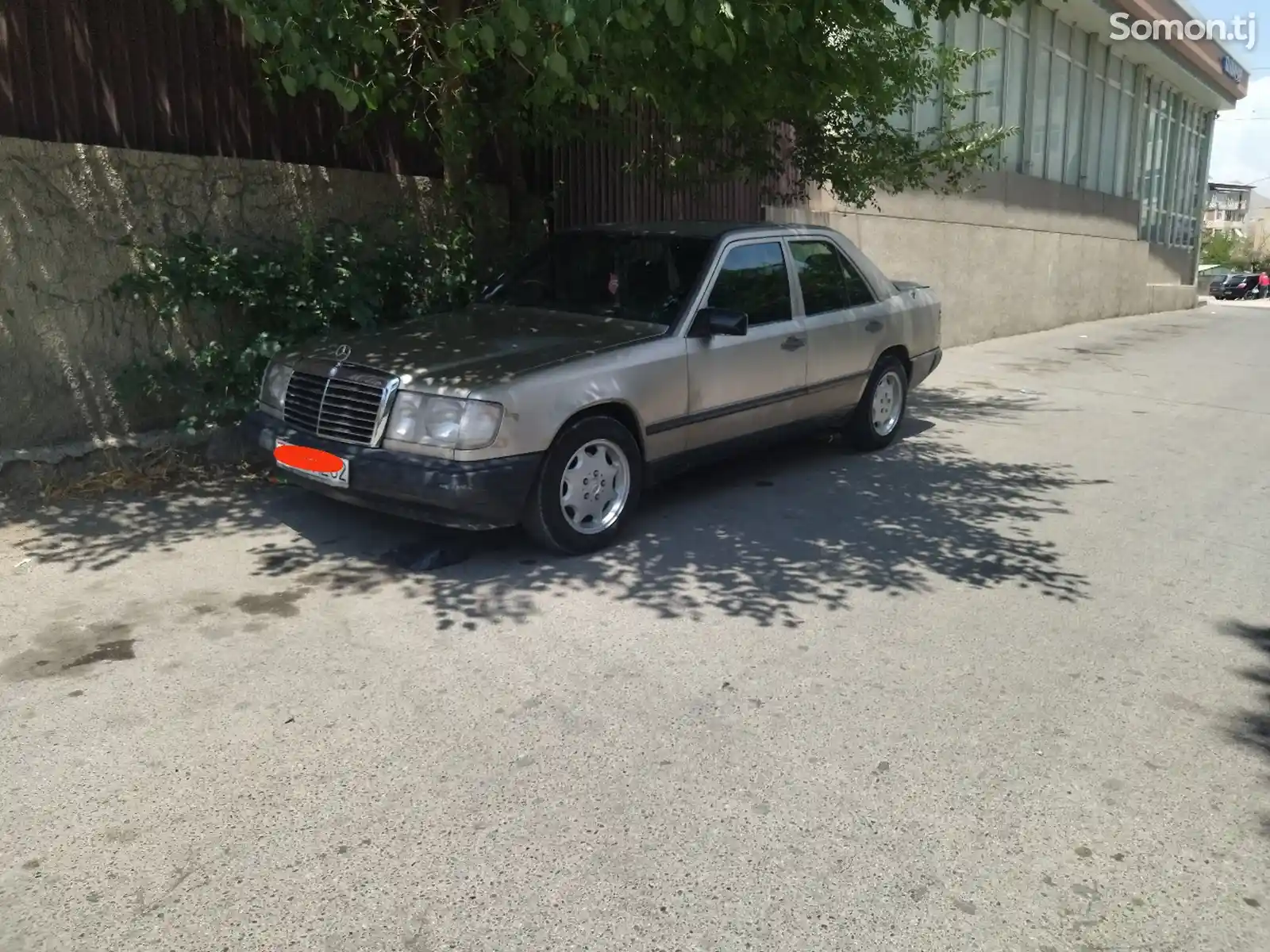 Mercedes-Benz W124, 1989-1