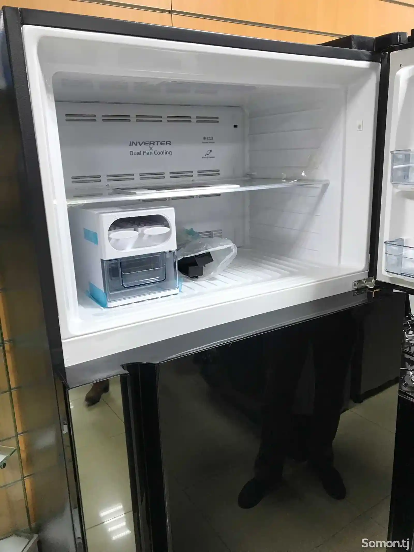 Холодильник Hitachi R-VG750PUN GBK-2