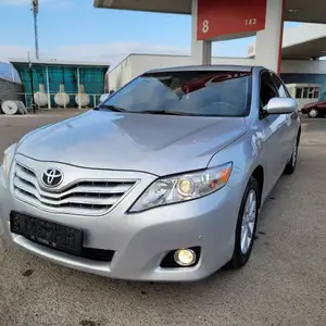 Toyota Camry, 2011