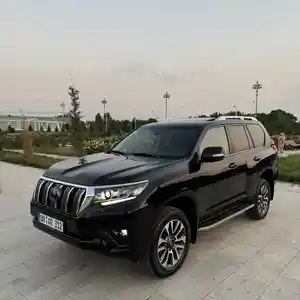 Toyota Land Cruiser Prado, 2023