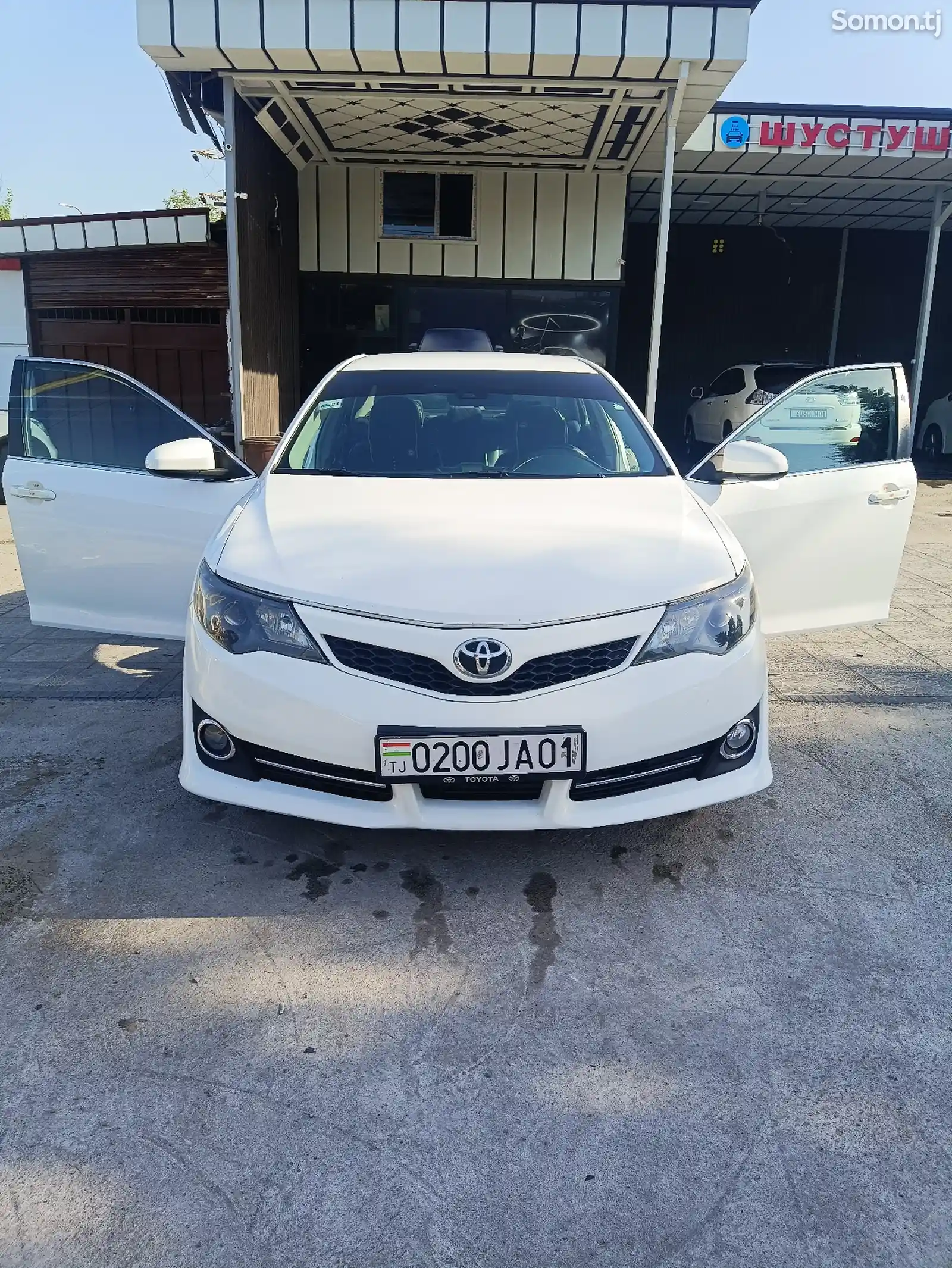 Toyota Camry, 2012-1