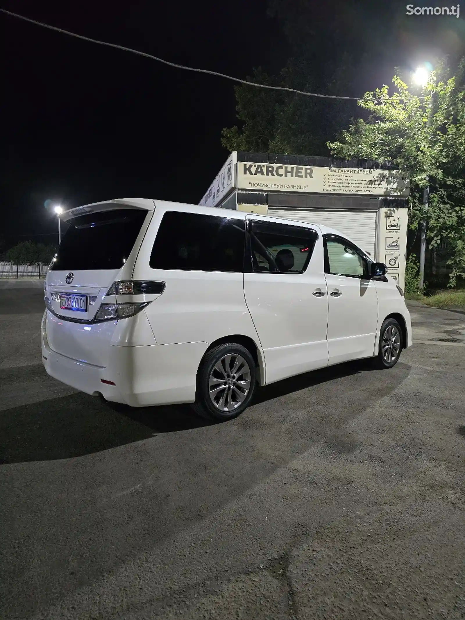 Toyota Vellfire, 2012-7