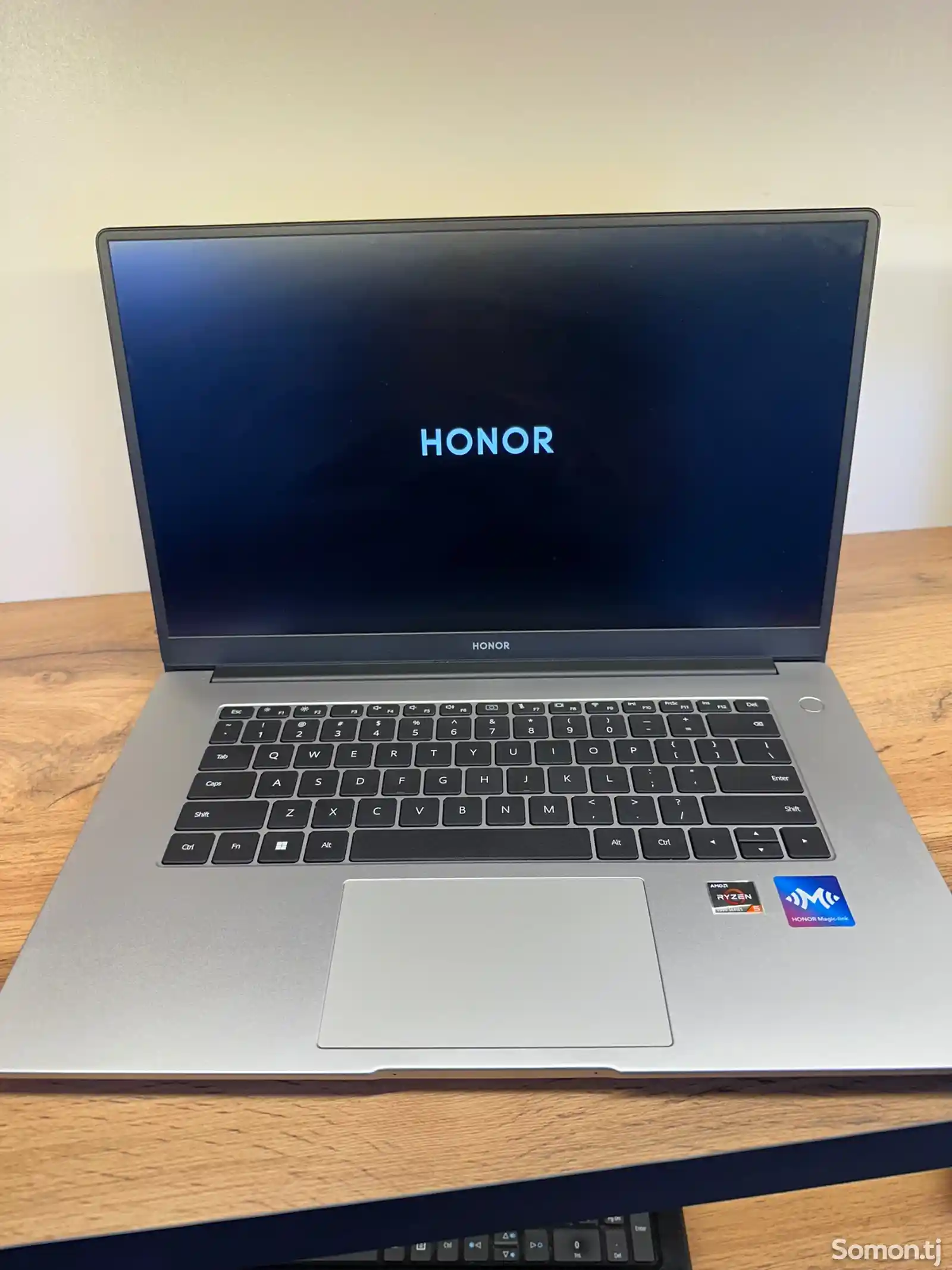 Ноутбук Honor R5-1