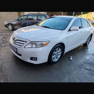 Toyota Camry, 2010