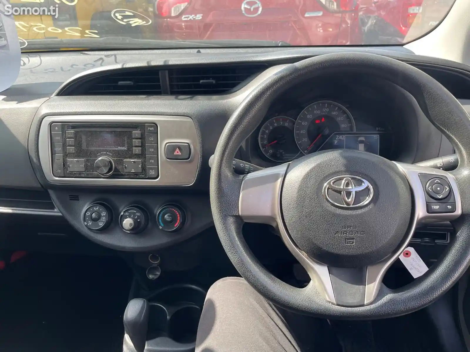 Toyota Vitz, 2015-4